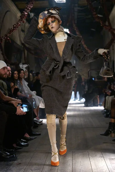 Look 22